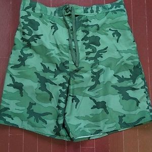 New Men's camo board shorts/swim trunks sz L